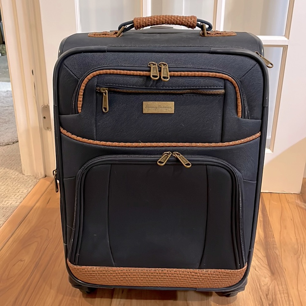 Tommy Bahama Carry On Luggage